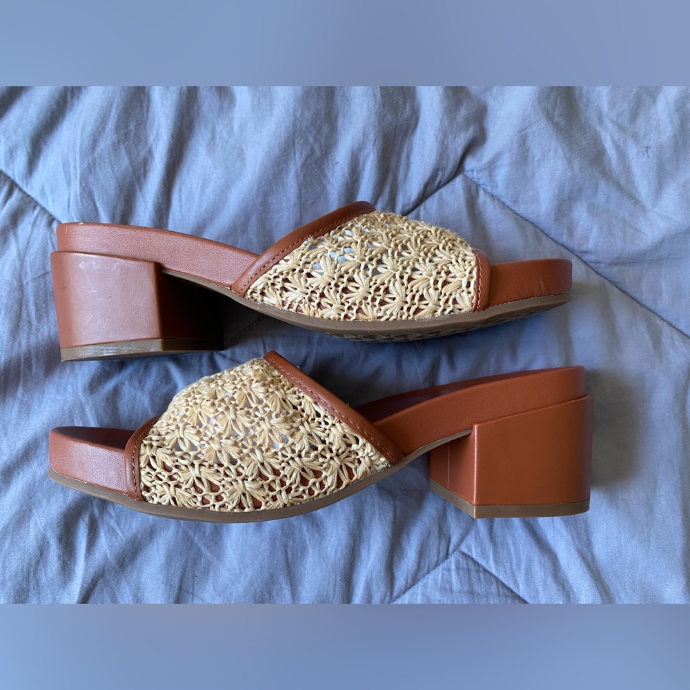 Aerosoles Women's low block Sandals